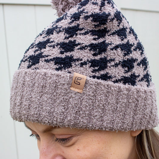 Fuzzy Hounds Tooth Sherpa Hat